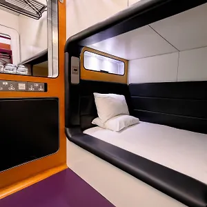 *** Hotel cápsula Yotelair London Gatwick Airport Reino Unido